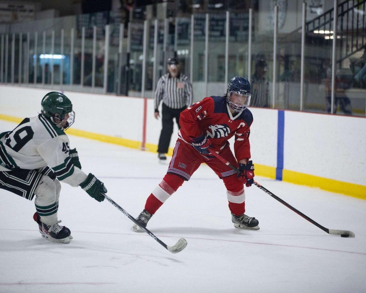 Boys Hockey Looks for a Bounceback Season